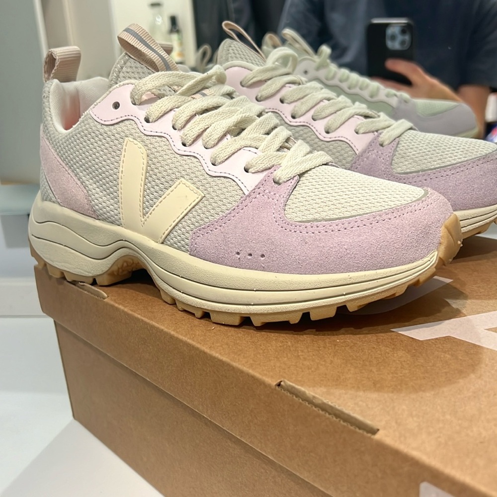 Veja Venturi Sneaker